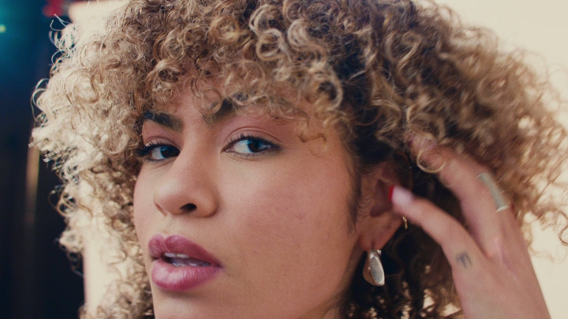 Elba van de Heuvel × Silklift by Goldwell