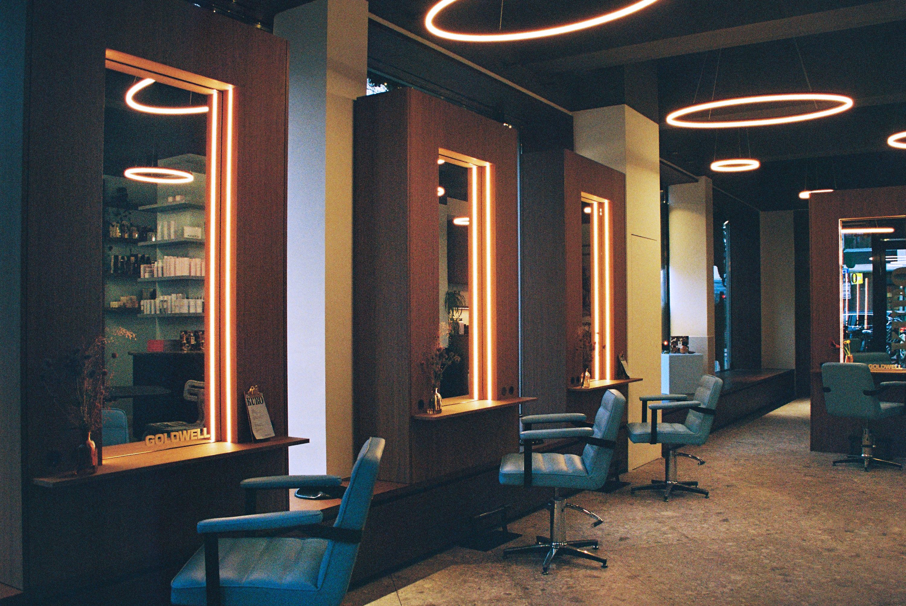 Salon KURO — editorial fotografie door Florine van Rees.